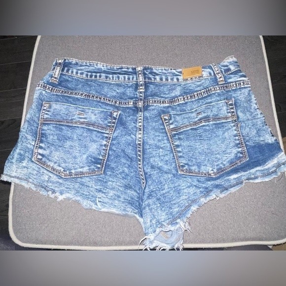 High Rise Jean Shorts - Picture 4 of 5